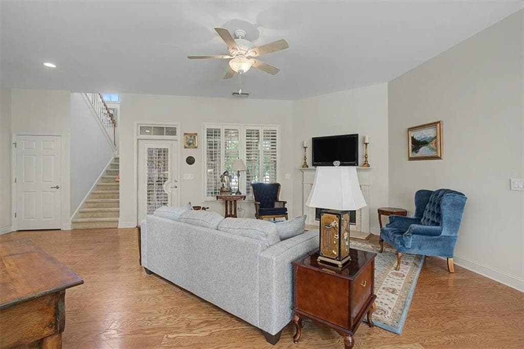 3 bedroom, 3 bathroom, 2,659 sq ft single family residence for sale at 170 Owens Farm Lane, Woodstock, GA 30188 — photo 9