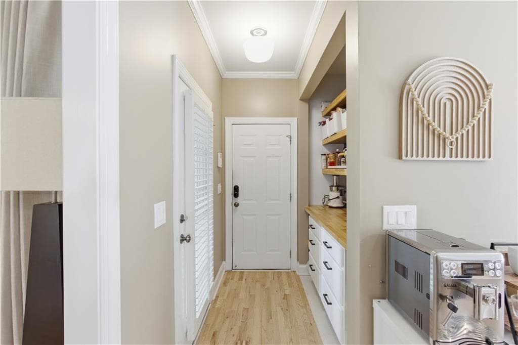 5 bedroom, 4 bathroom, 3,906 sq ft single family residence for sale at 420 Bay Grove Road, Loganville, GA 30052 — photo 6