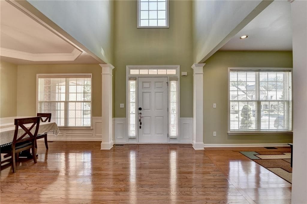 6 bedroom, 4 bathroom, 4,523 sq ft single family residence for rent at 770 Pimlicon Place, Suwanee, GA 30024 for $3,500 a month — photo 3