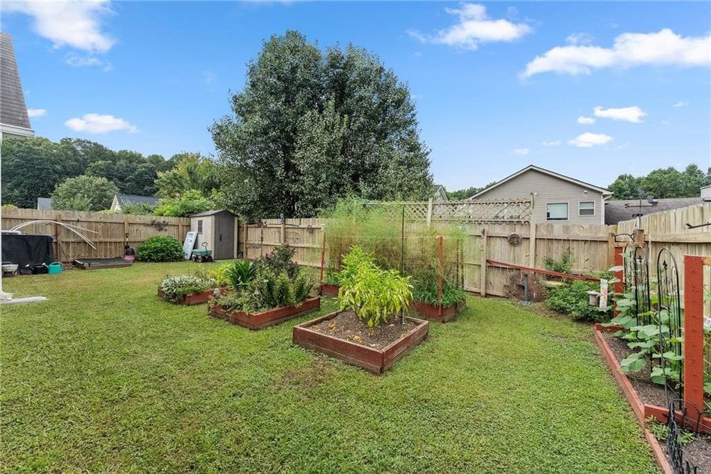3 bedroom, 2 bathroom, 2,166 sq ft single family residence for sale at 177 Highland Pointe Drive, Alto, GA 30510 — photo 8