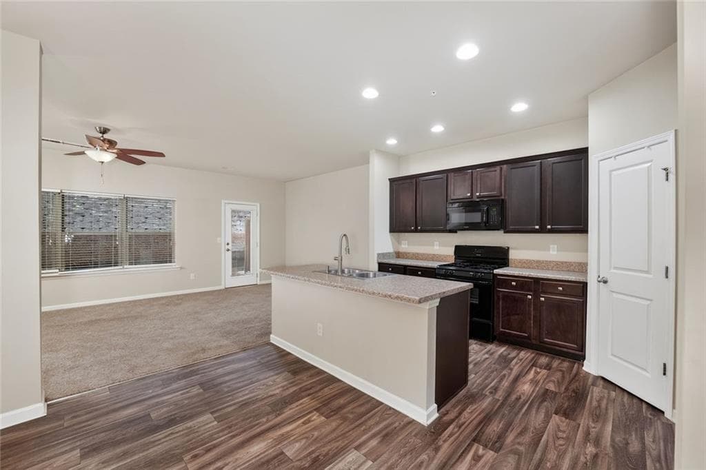 3 bedroom, 3 bathroom, 1,842 sq ft townhouse for sale at 122 Oakview Passage, Canton, GA 30114 — photo 6