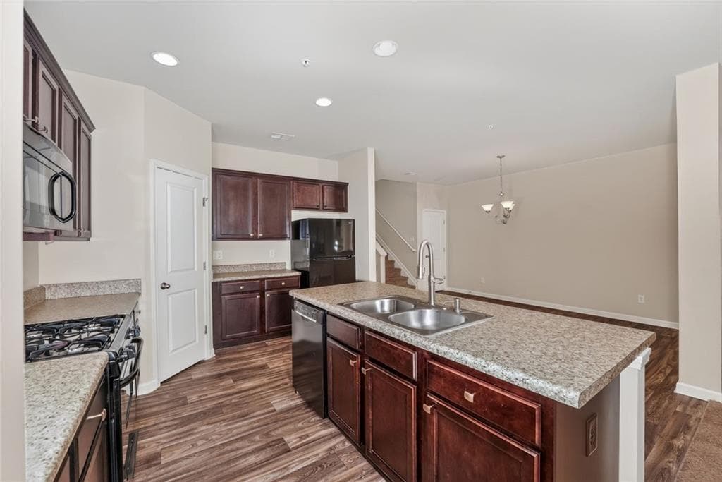 3 bedroom, 3 bathroom, 1,842 sq ft townhouse for sale at 122 Oakview Passage, Canton, GA 30114 — photo 7