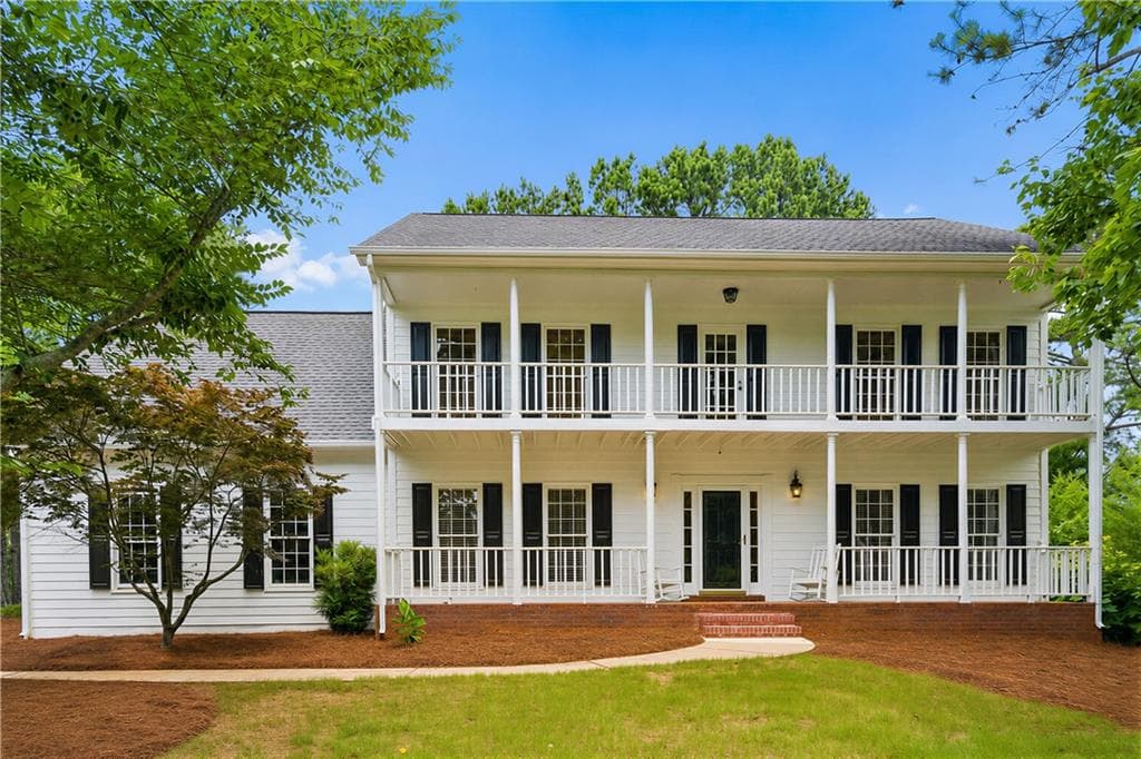 5 bedroom, 4 bathroom, 4,453 sq ft single family residence under contract at 1623 Brentwood Crossing, Conyers, GA 30013 — photo 2