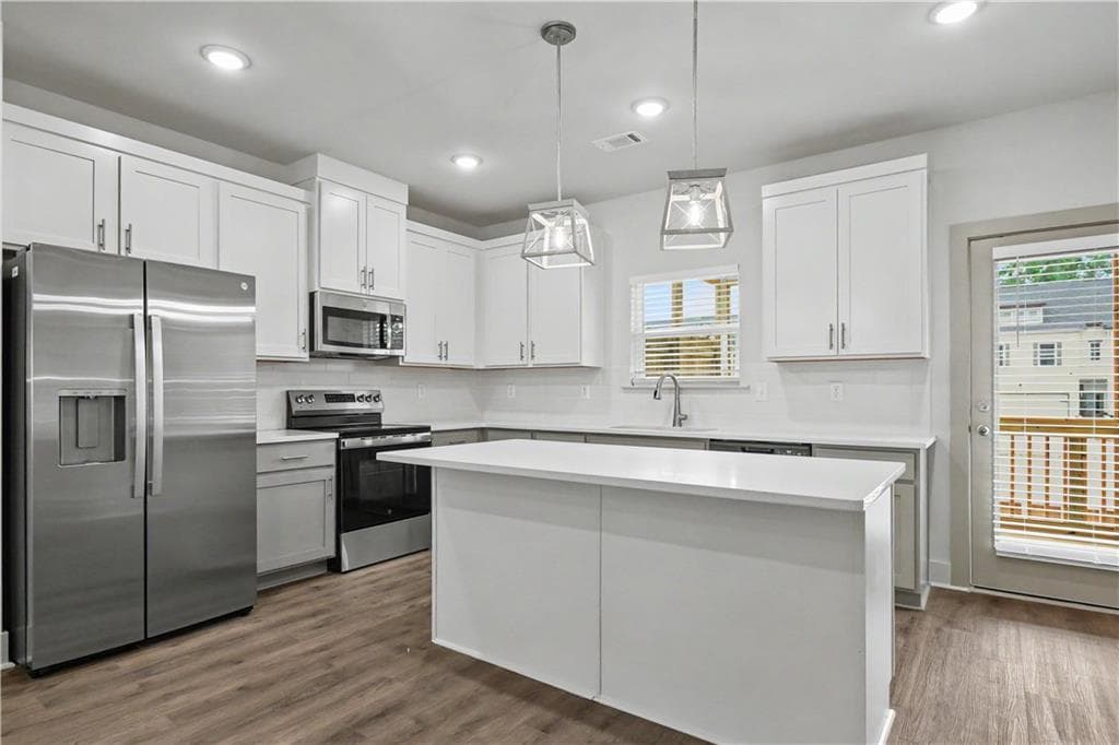 5 bedroom, 4 bathroom, 2,643 sq ft townhouse for sale at 4226 Fern River Trail 18, Norcross, GA 30093 — photo 6