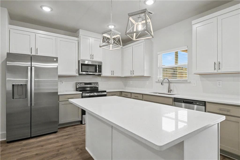 5 bedroom, 4 bathroom, 2,643 sq ft townhouse for sale at 4226 Fern River Trail 18, Norcross, GA 30093 — photo 7