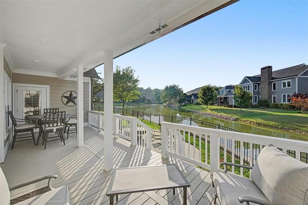 5 bedroom, 3 bathroom, 2,676 sq ft single family residence for sale at 38 Grove Park Circle, Cartersville, GA 30120 — photo 2