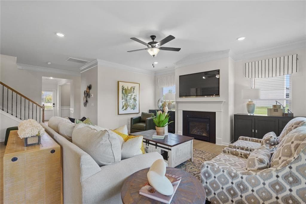 4 bedroom, 3 bathroom, 2,565 sq ft single family residence under contract at 7 Hart Drive, Rome, GA 30165 — photo 6