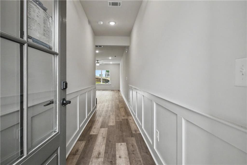 4 bedroom, 3 bathroom, 2,351 sq ft townhouse under contract at 4305 Fern River Bend 22, Norcross, GA 30093 — photo 4