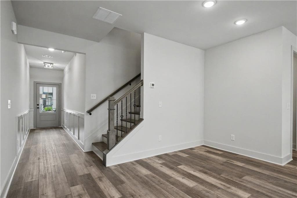 4 bedroom, 3 bathroom, 2,351 sq ft townhouse under contract at 4305 Fern River Bend 22, Norcross, GA 30093 — photo 7
