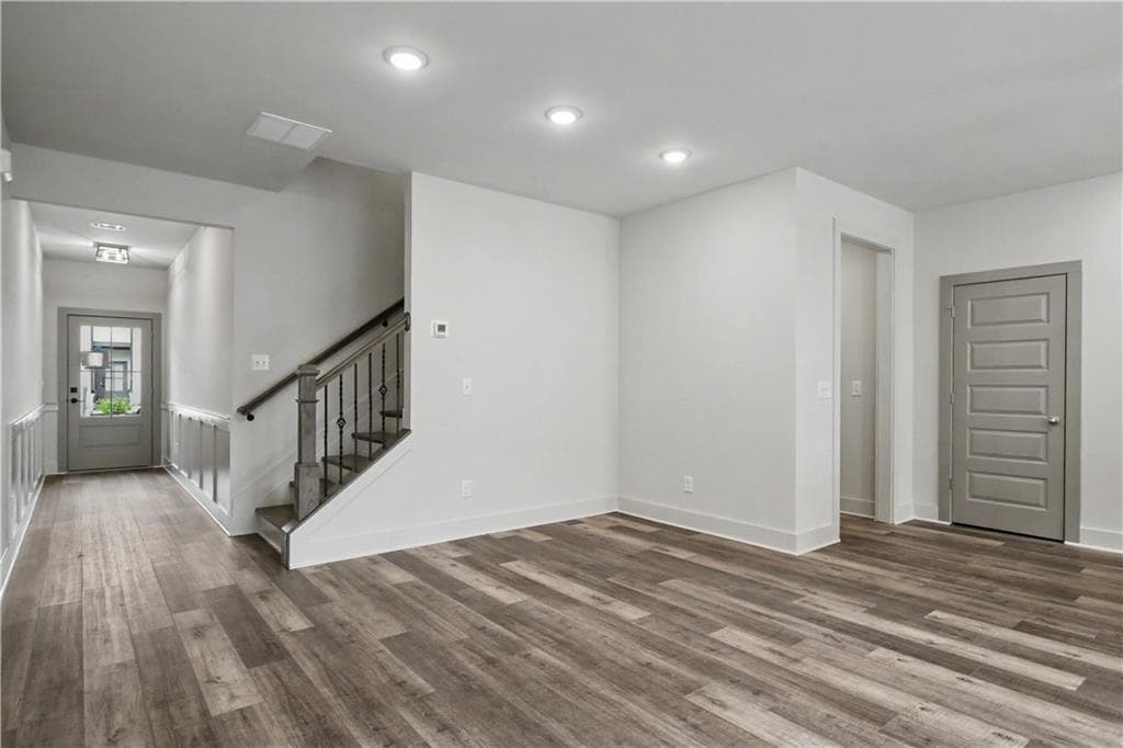 4 bedroom, 3 bathroom, 2,351 sq ft townhouse under contract at 4305 Fern River Bend 22, Norcross, GA 30093 — photo 9