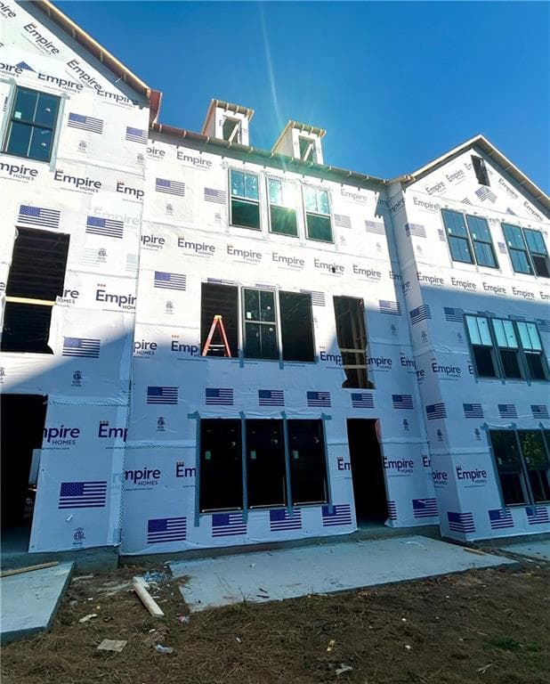 3 bedroom, 4 bathroom, 2,193 sq ft townhouse for sale at 2198 Wexford Drive 33, Brookhaven, GA 30319