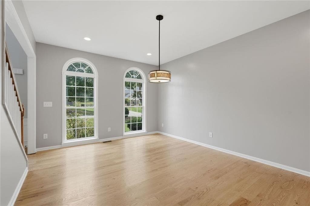 5 bedroom, 4 bathroom, 4,328 sq ft single family residence for rent at 770 Glastonbury Court, Cumming, GA 30041 for $3,700 a month — photo 10