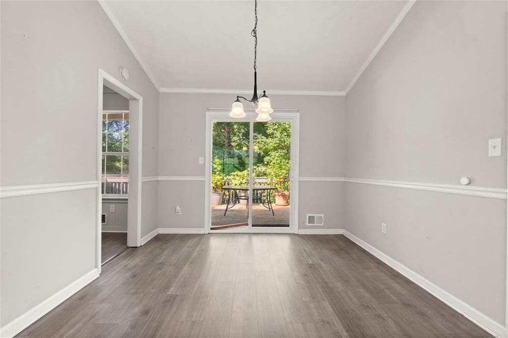 3 bedroom, 2 bathroom, 1,872 sq ft single family residence for sale at 3613 Vinyard Way, Lawrenceville, GA 30044 — photo 6