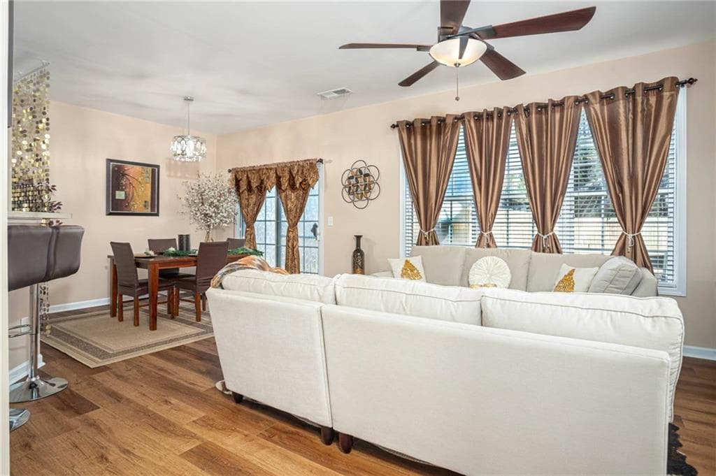 3 bedroom, 3 bathroom, 1,724 sq ft townhouse for sale at 988 Treymont Way, Lawrenceville, GA 30045 — photo 10