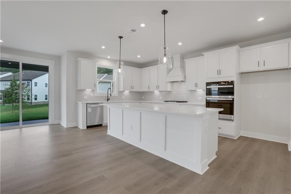 5 bedroom, 5 bathroom, 2,911 sq ft single family residence under contract at 4101 Adler Circle, Buford, GA 30519 — photo 7