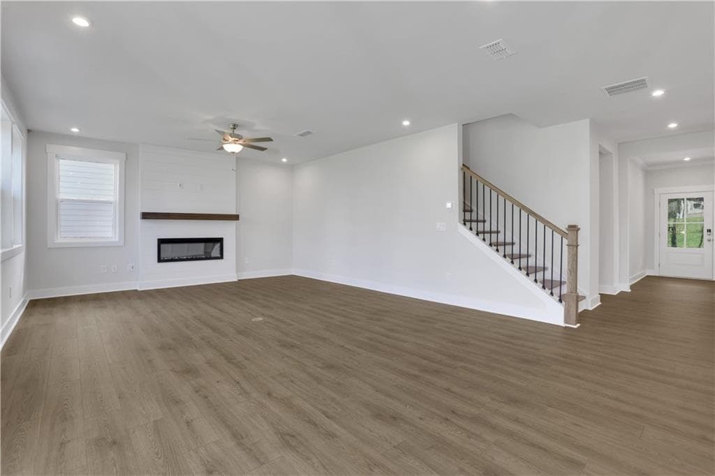 5 bedroom, 5 bathroom, 2,911 sq ft single family residence for sale at 4041 Adler Circle, Buford, GA 30519 — photo 9