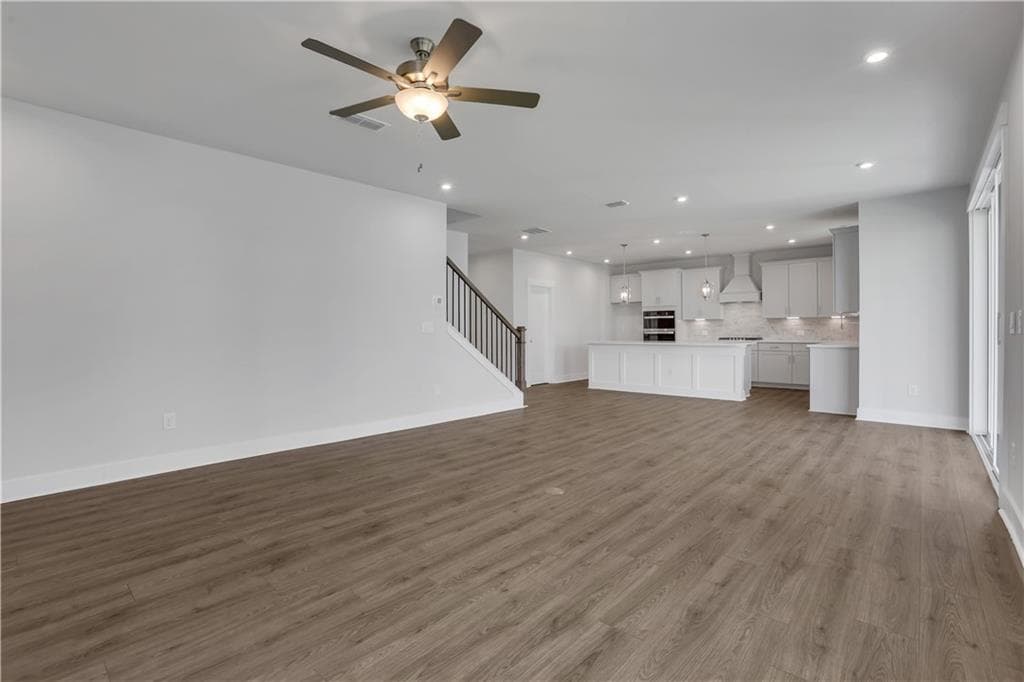 5 bedroom, 5 bathroom, 2,911 sq ft single family residence for sale at 4041 Adler Circle, Buford, GA 30519 — photo 10