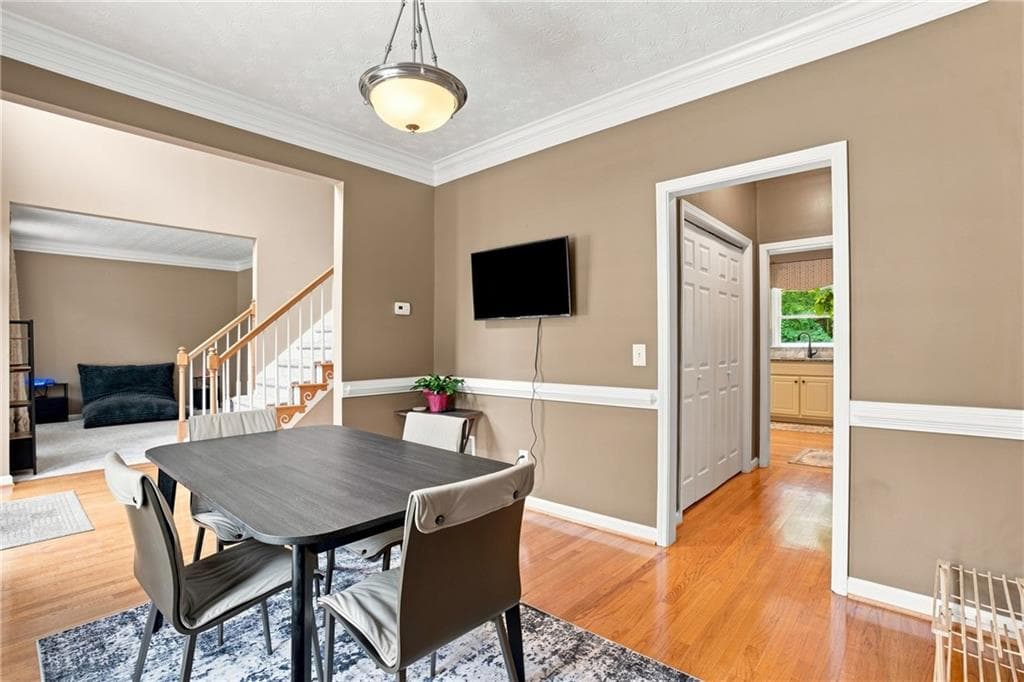 5 bedroom, 4 bathroom, 2,398 sq ft single family residence under contract at 605 Trophy Lane, Conyers, GA 30094 — photo 7