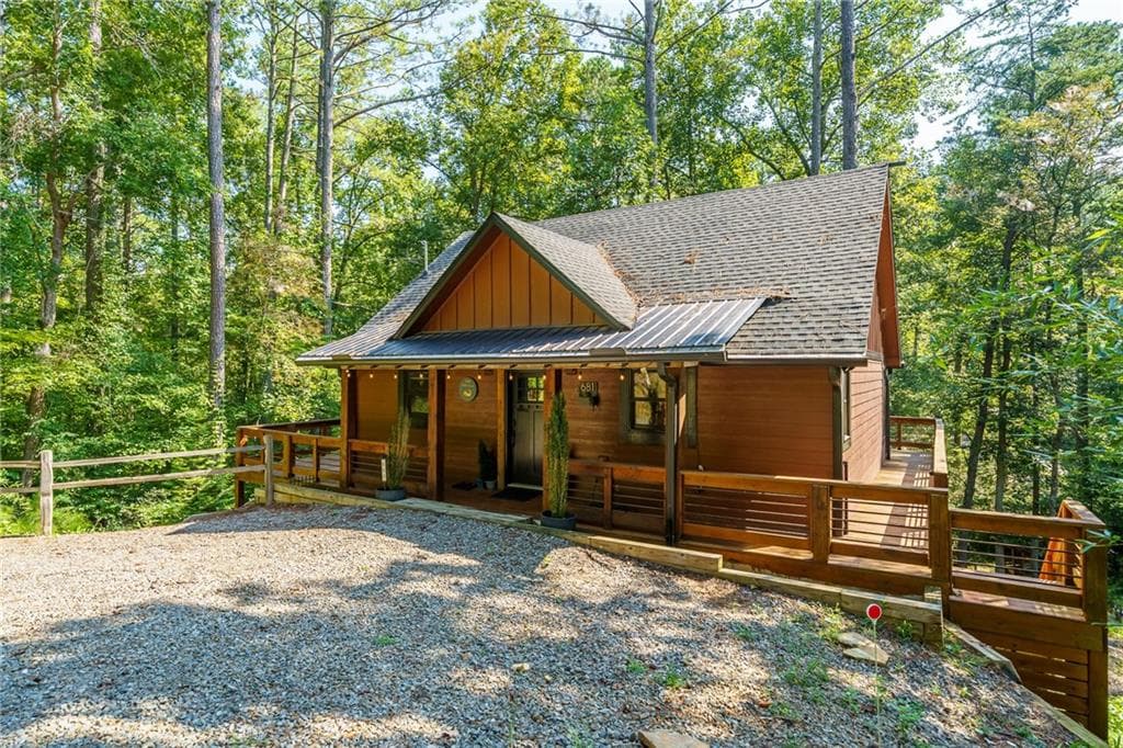 3 bedroom, 3 bathroom, 1,664 sq ft single family residence under contract at 681 Catawba Circle, Ellijay, GA 30540 — photo 4