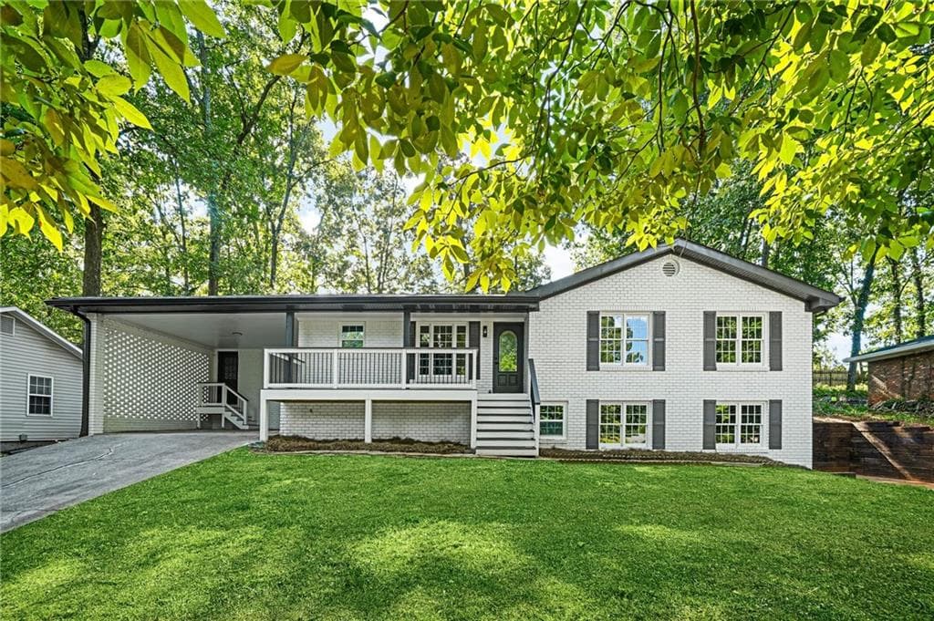 4 bedroom, 3 bathroom, 2,997 sq ft single family residence under contract at 50 Dillard Drive, Kennesaw, GA 30144