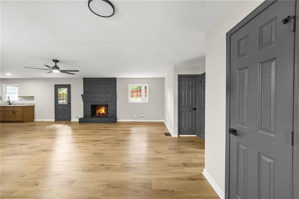 4 bedroom, 3 bathroom, 2,997 sq ft single family residence under contract at 50 Dillard Drive, Kennesaw, GA 30144 — photo 4