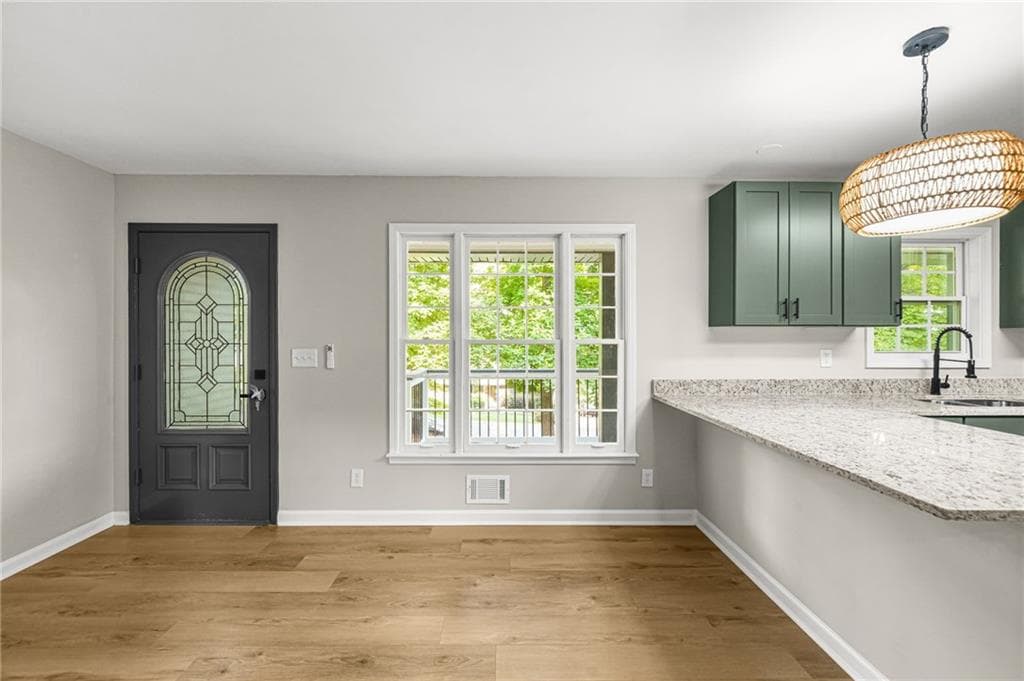 4 bedroom, 3 bathroom, 2,997 sq ft single family residence under contract at 50 Dillard Drive, Kennesaw, GA 30144 — photo 7