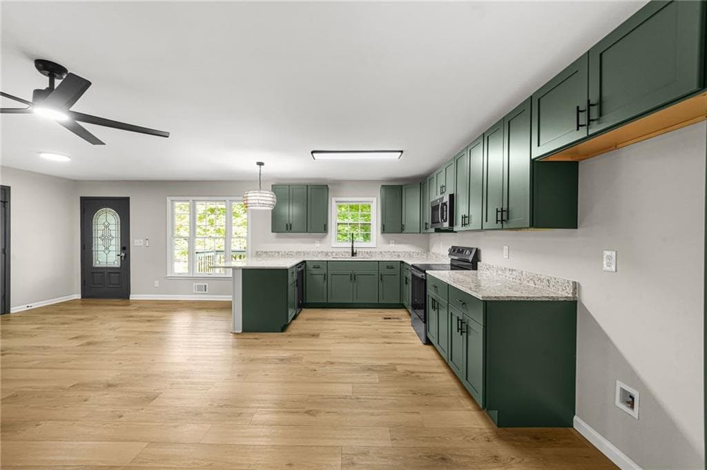 4 bedroom, 3 bathroom, 2,997 sq ft single family residence under contract at 50 Dillard Drive, Kennesaw, GA 30144 — photo 10