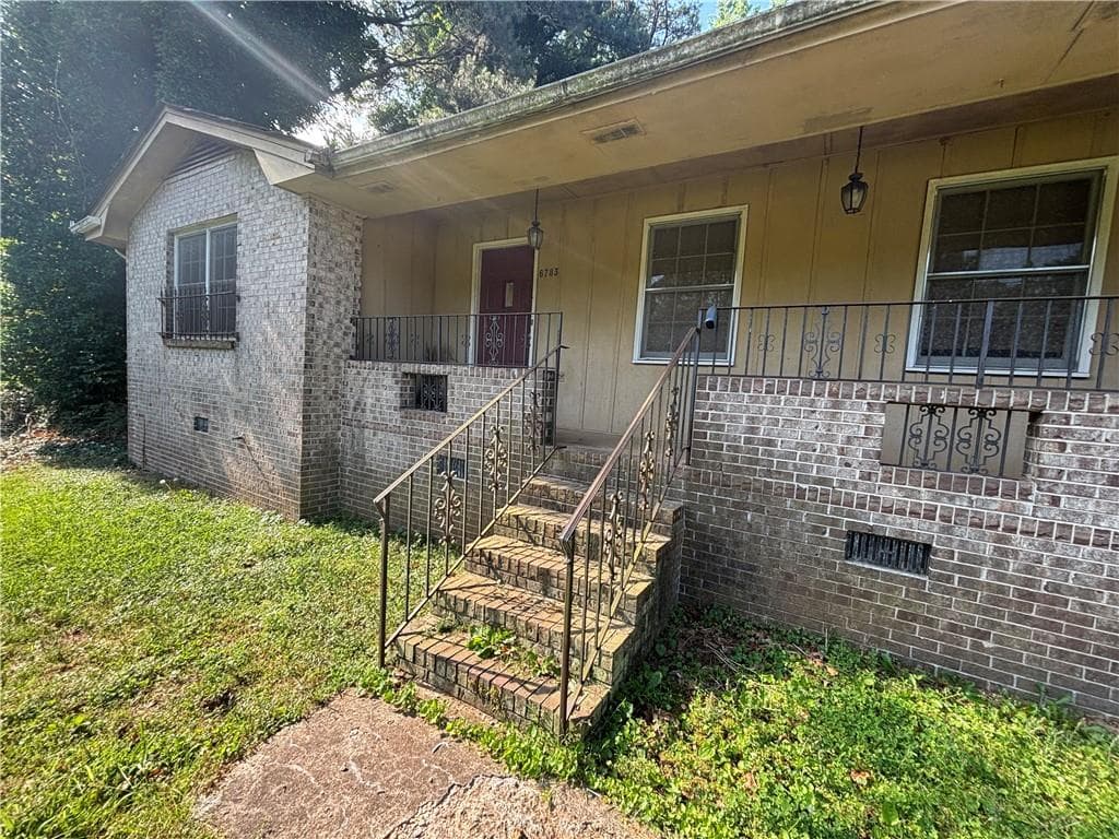 3 bedroom, 2 bathroom, 1,540 sq ft single family residence for sale at 6783 Arabian Terrace, Lithonia, GA 30038 — photo 3