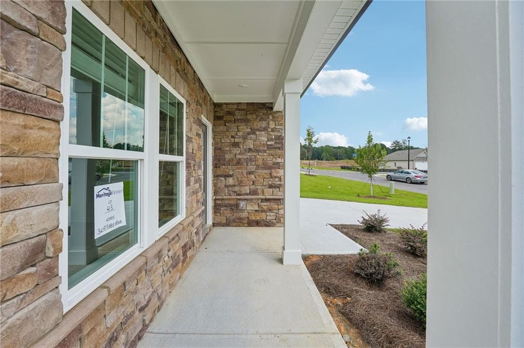 4 bedroom, 3 bathroom, 2,479 sq ft single family residence for sale at 309 Table Rock Way, Villa Rica, GA 30180 — photo 6