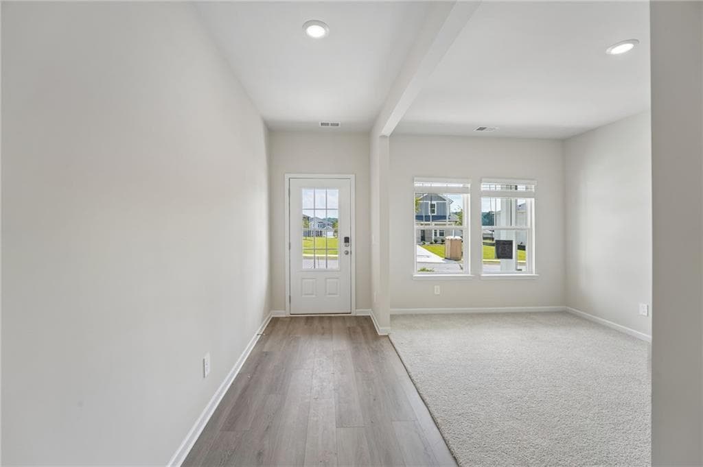 4 bedroom, 3 bathroom, 2,479 sq ft single family residence for sale at 309 Table Rock Way, Villa Rica, GA 30180 — photo 8