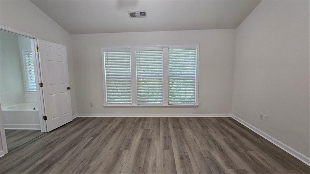 4 bedroom, 3 bathroom, 2,124 sq ft single family residence for rent at 265 Friars Head Drive, Suwanee, GA 30024 for $2,600 a month — photo 2