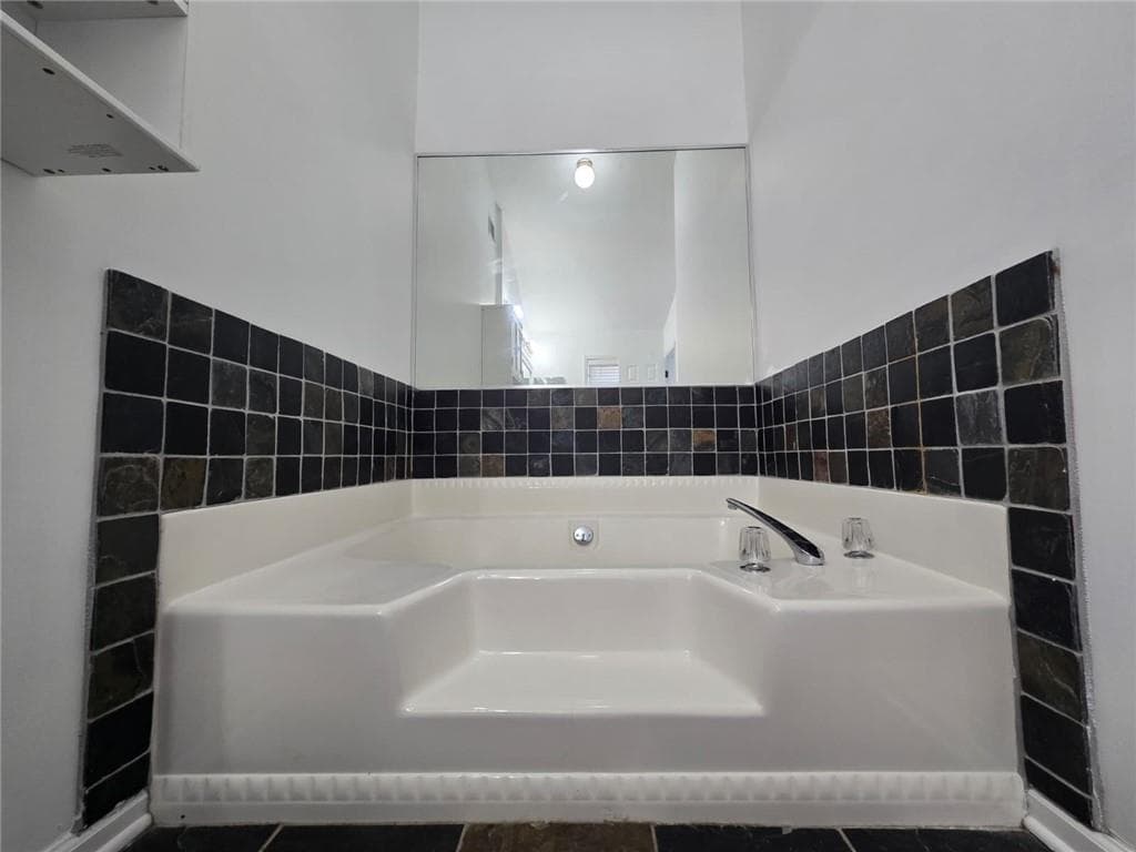4 bedroom, 4 bathroom, 1,896 sq ft single family residence for sale at 4931 Sugar Creek Drive, Sugar Hill, GA 30518 — photo 10
