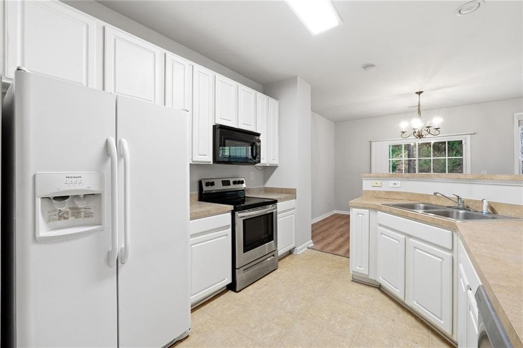 3 bedroom, 3 bathroom, 1,875 sq ft townhouse for sale at 1006 Ivydale Circle, Lawrenceville, GA 30045 — photo 4