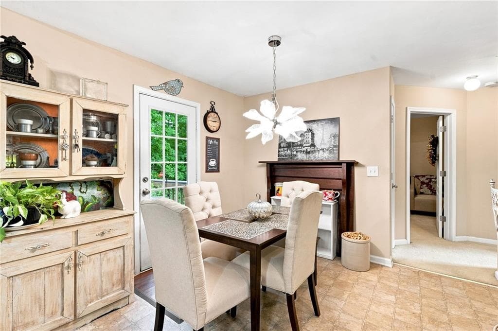 3 bedroom, 2 bathroom, 1,547 sq ft single family residence for sale at 35 Sandstone Court, Douglasville, GA 30134 — photo 8