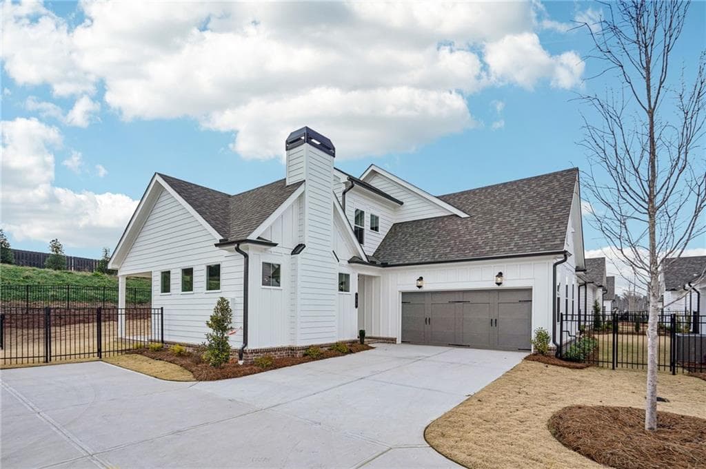 3 bedroom, 3 bathroom, 2,221 sq ft single family residence for sale at 547 Pearl Street, Cumming, GA 30040 — photo 4
