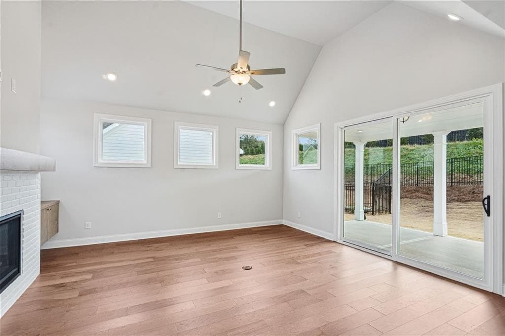 3 bedroom, 3 bathroom, 2,221 sq ft single family residence for sale at 547 Pearl Street, Cumming, GA 30040 — photo 2