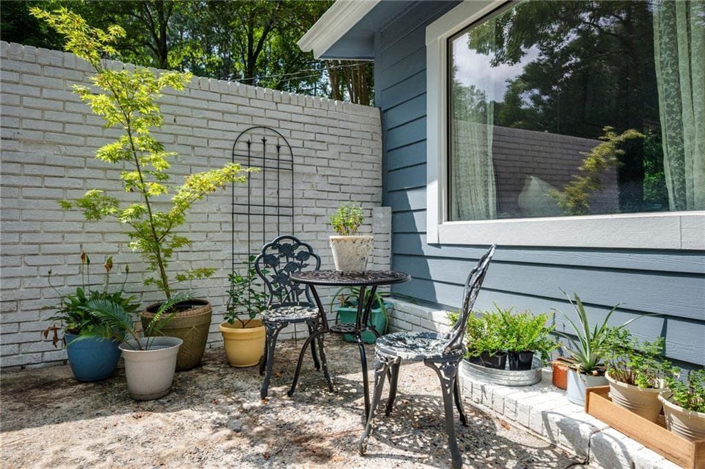 3 bedroom, 2 bathroom, 1,150 sq ft single family residence for sale at 2672 Brook Park Way, Doraville, GA 30340 — photo 4