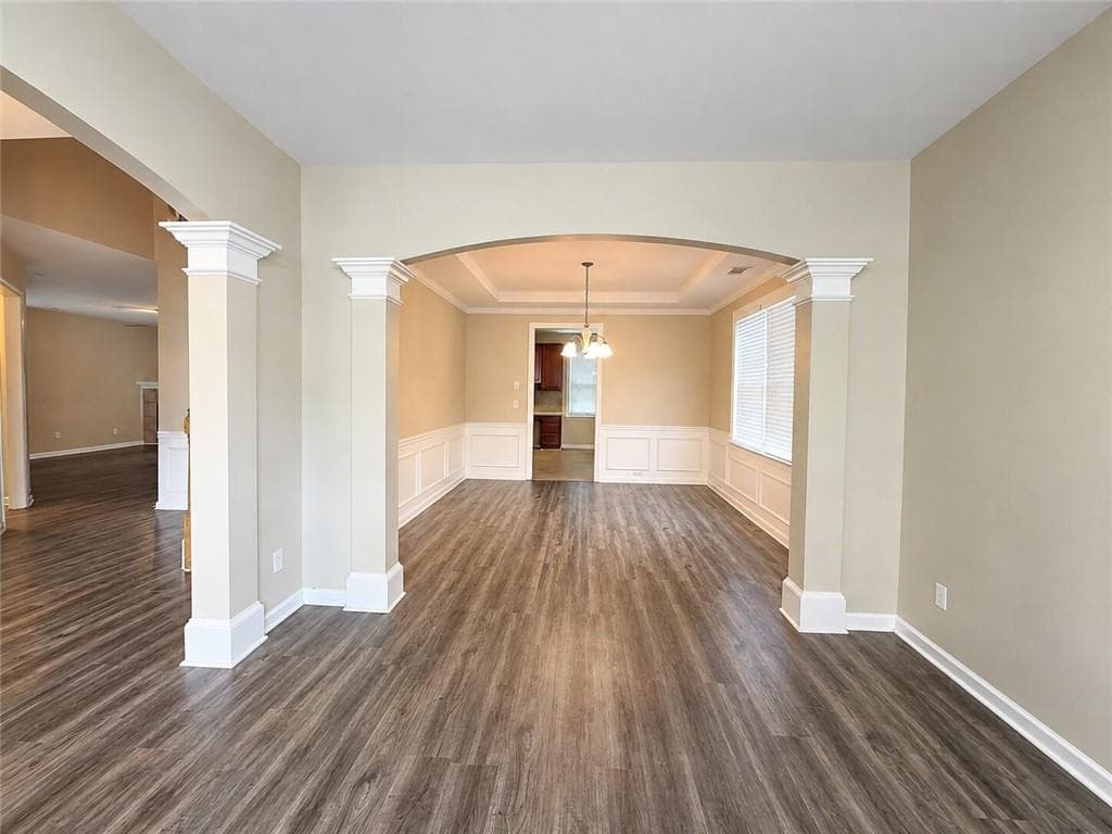 4 bedroom, 3 bathroom, 3,161 sq ft single family residence under contract at 562 Preserve Park Drive, Loganville, GA 30052 — photo 3