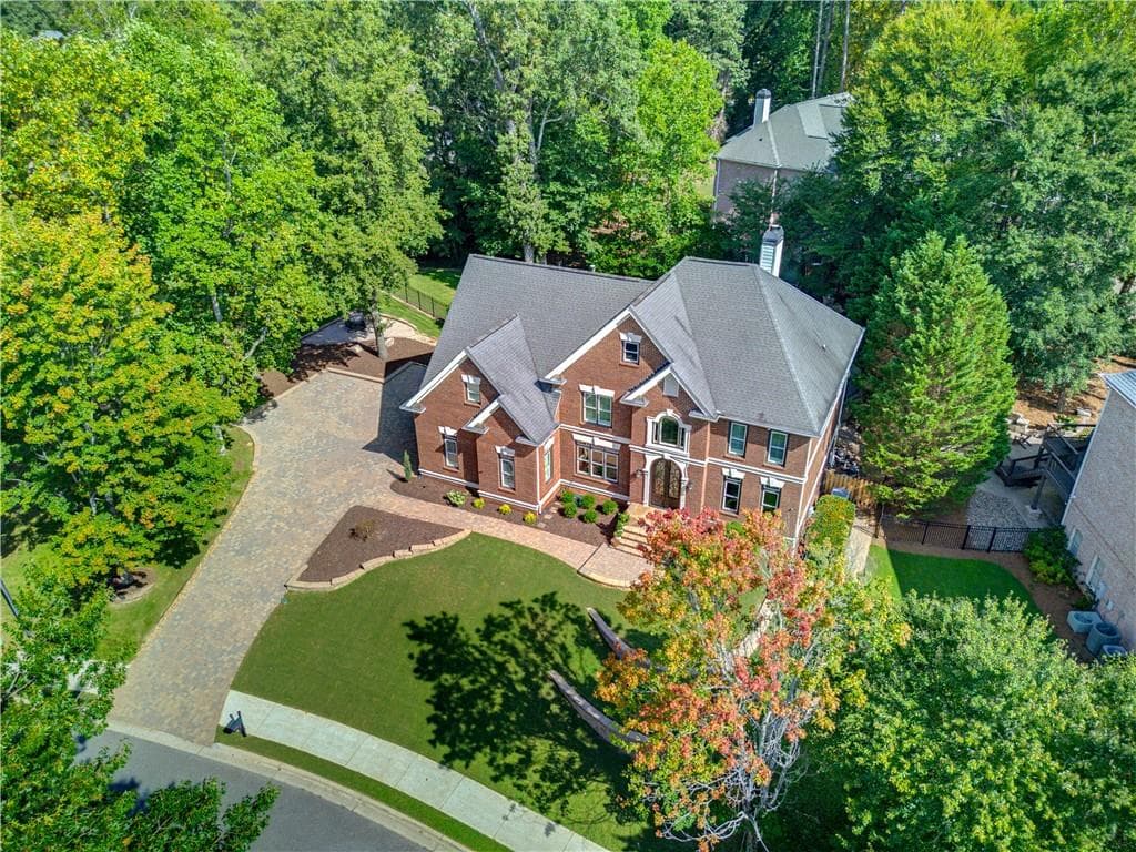6 bedroom, 5 bathroom, 3,570 sq ft single family residence under contract at 565 Greenview Terrace, Milton, GA 30004 — photo 6