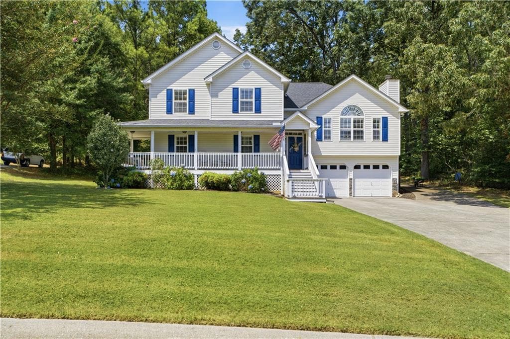 4 bedroom, 3 bathroom, 2,384 sq ft single family residence under contract at 16 Hames Point, Adairsville, GA 30103