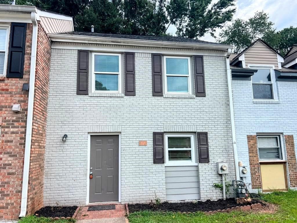 2 bedroom, 3 bathroom, 1,280 sq ft townhouse for rent at 872 Baltimore Place, Marietta, GA 30064 for $1,495 a month