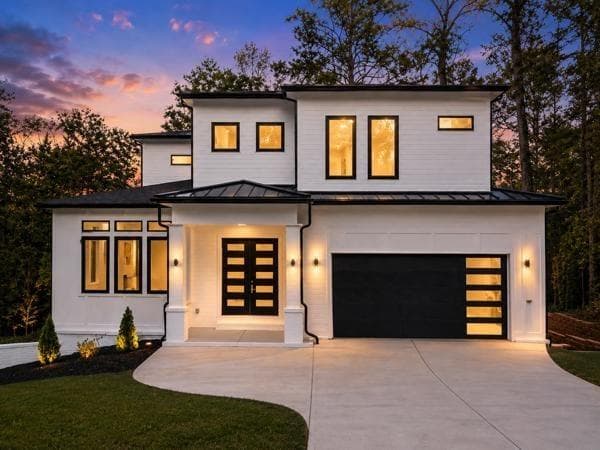 6 bedroom, 6 bathroom, 5,300 sq ft single family residence for sale at 1155 Apollo Drive, Atlanta, GA 30331 — photo 2