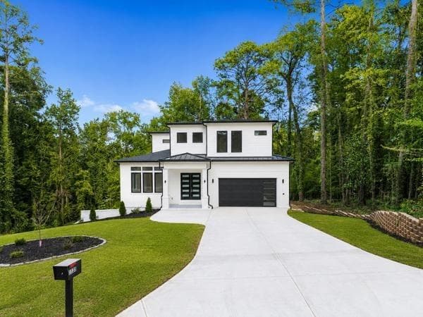 6 bedroom, 6 bathroom, 5,300 sq ft single family residence for sale at 1155 Apollo Drive, Atlanta, GA 30331 — photo 3
