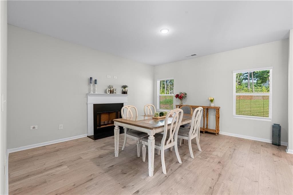 4 bedroom, 3 bathroom, 2,000 sq ft single family residence for sale at 488 Charleston Place, Villa Rica, GA 30180 — photo 6