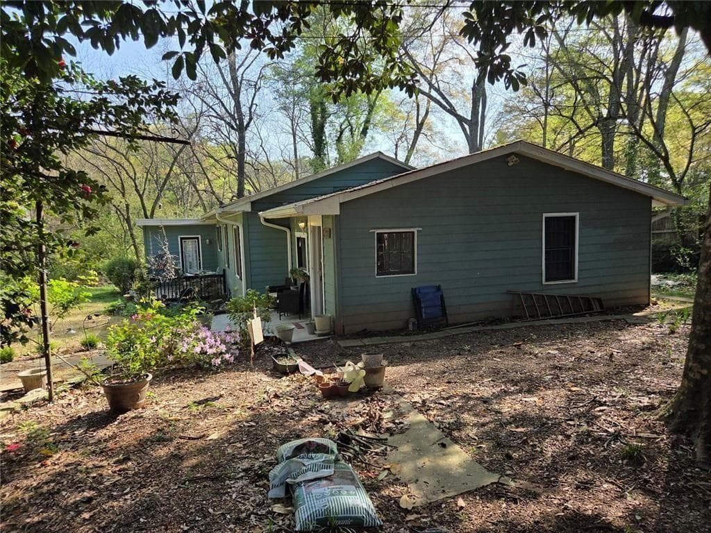 3 bedroom, 2 bathroom, 1,413 sq ft single family residence for sale at 3790 Mauck Street, Clarkston, GA 30021 — photo 2