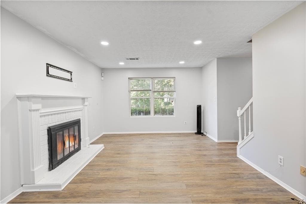 3 bedroom, 3 bathroom, 1,396 sq ft single family residence for rent at 10390 Rillridge Court, Alpharetta, GA 30022 for $2,100 a month — photo 5