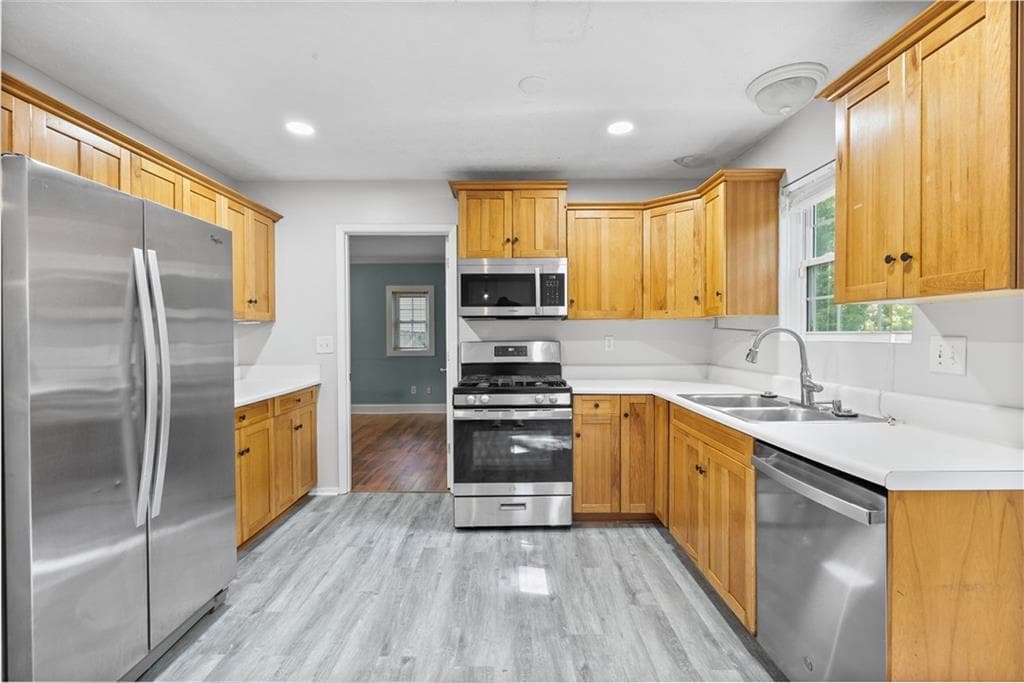 3 bedroom, 3 bathroom, 1,396 sq ft single family residence for rent at 10390 Rillridge Court, Alpharetta, GA 30022 for $2,100 a month — photo 9