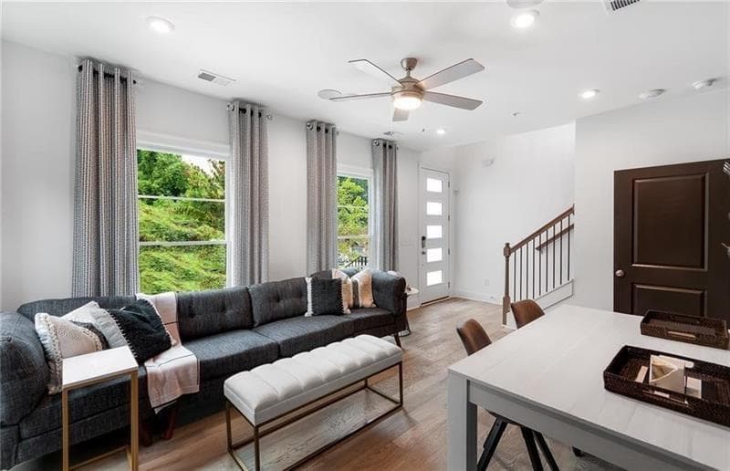 3 bedroom, 4 bathroom, 2,332 sq ft townhouse for rent at 540 Ember Lane, Atlanta, GA 30318 for $3,900 a month — photo 3