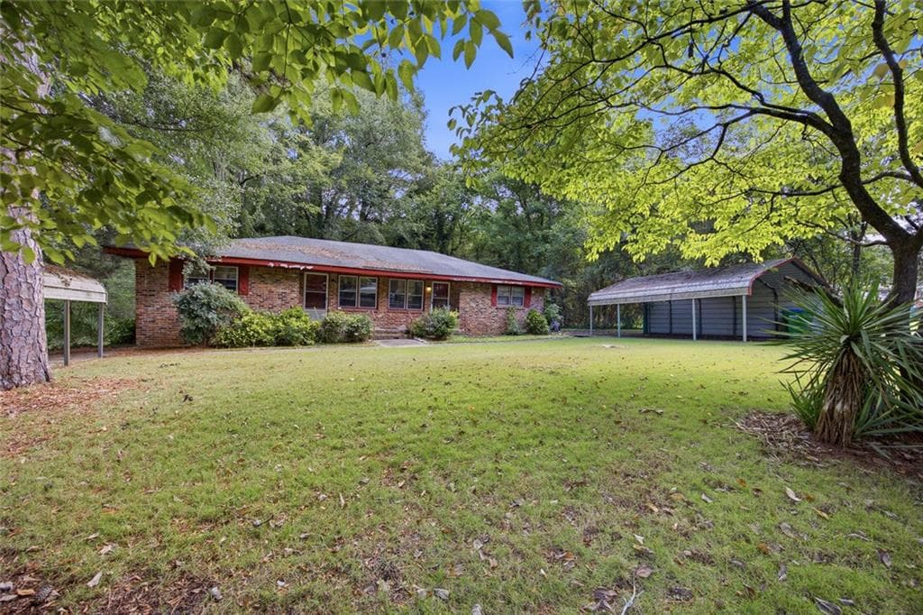 duplex under contract at 5571 Edith Street, Austell, GA 30106