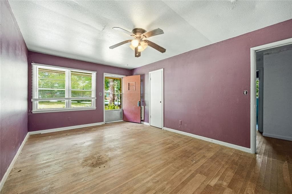 duplex under contract at 5571 Edith Street, Austell, GA 30106 — photo 9
